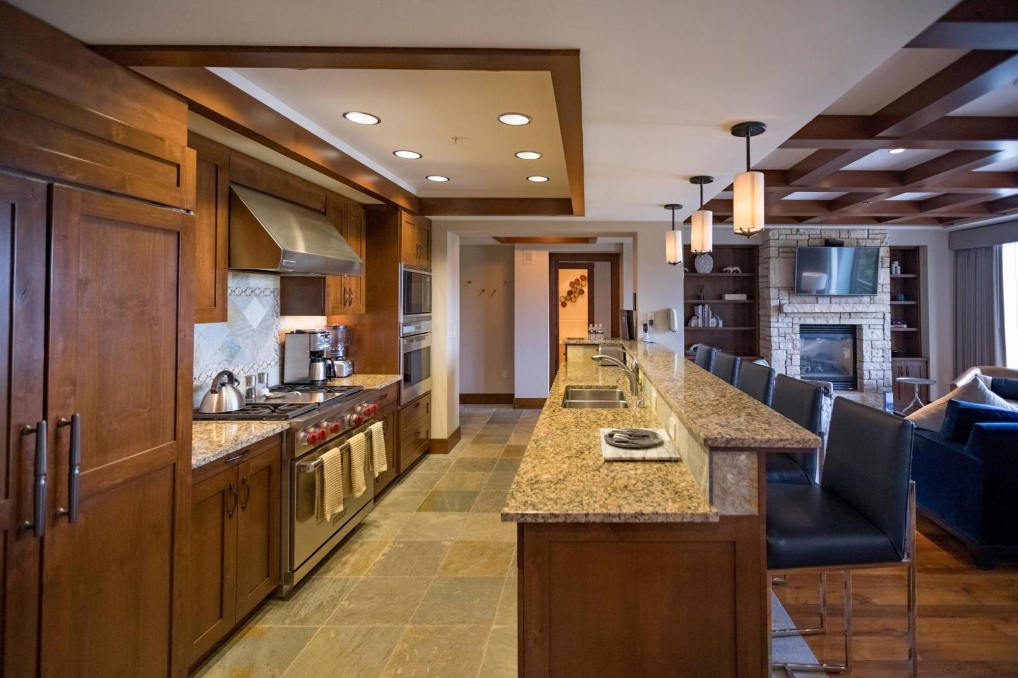 The Ritz-carlton, Tahoe Hotel Truckee