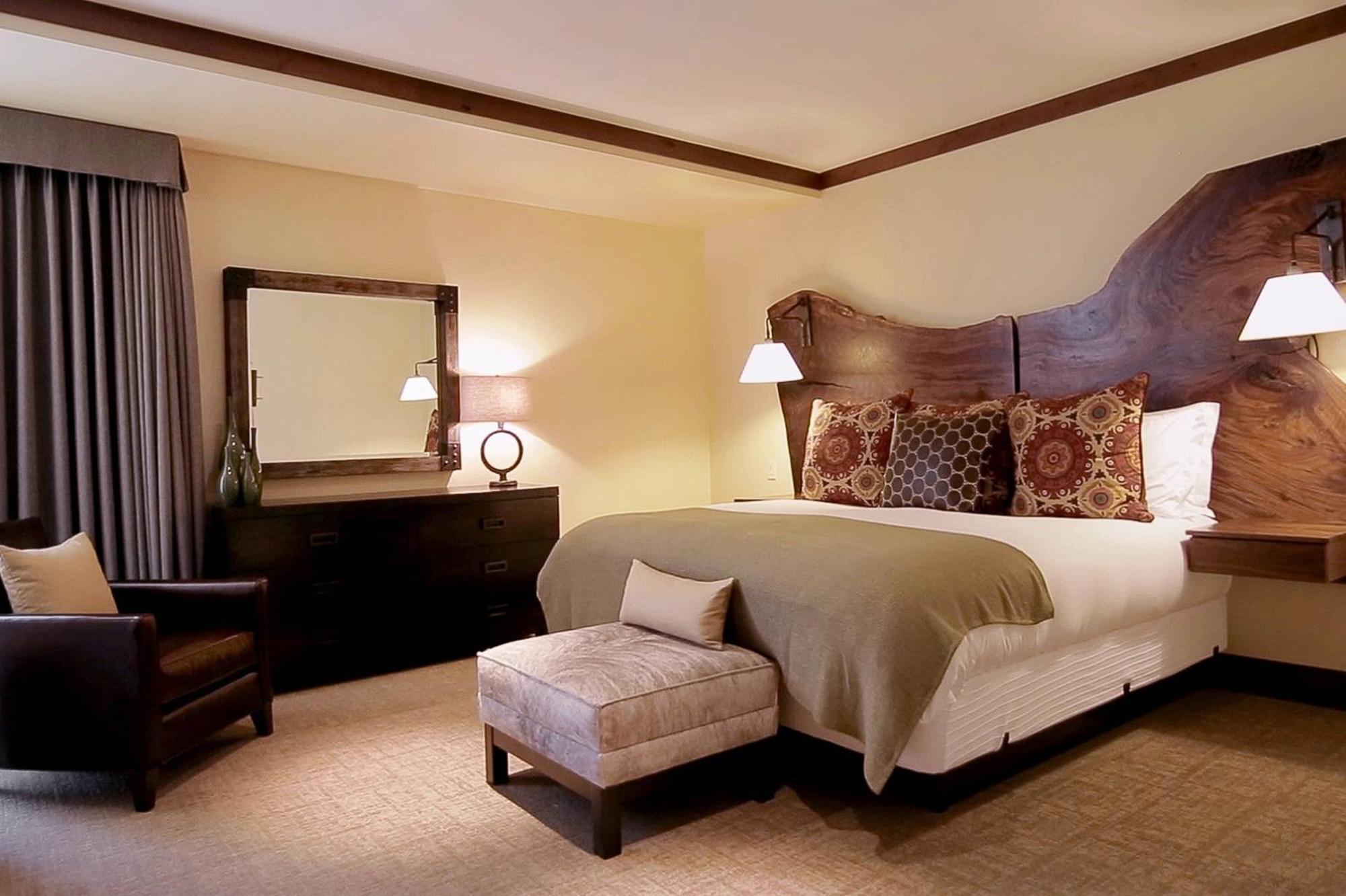 The Ritz-carlton, Tahoe Hotel
